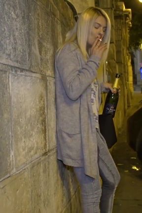 I masturbate in my fully pissed bed