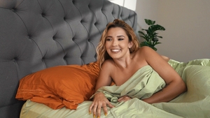 Brazzers: Agatha's Note: A Shower Surprise