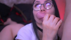 beautiful lady gives blowjob her paramour s and gets oral creampie.