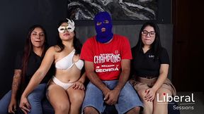 TRIO CON CHICA UNICORNIO DE GRAN CULO