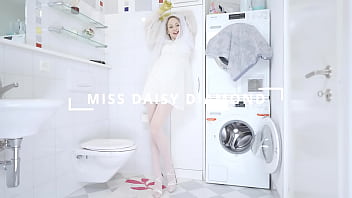 Bride Masturbates on Biggest Cock before Marriage Squirt