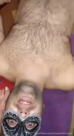 Humillado y sometido a mi antojo, me encanta jugar con comida y darte de comer con mis pies mmmm.... vídeo completo con audio doble click y te pajeas pensando que eres tú patetica!