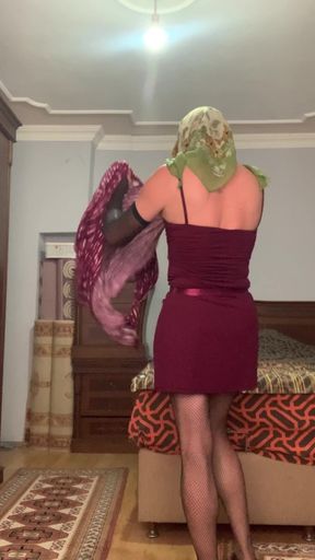 My Stepsister Is Dressing in My Room.