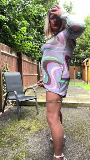 Amateur Crossdresser Kellycd2022 Sexy MILF Teasing in Tan Seamless Pantyhose