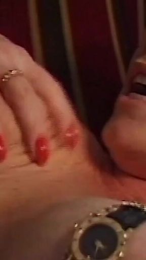 Two girls share one massive cock for a good threesome fuck