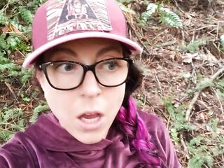 Nerdy Faery Does an OUtdoor standing Void urine During the time that walking