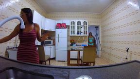 amizade intensa, muita tensao e uma morena no comando