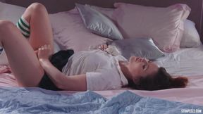 Tris Solo And Rossys Cumshot Tris - Strapl - Rossy Bush And Strapless Dildo