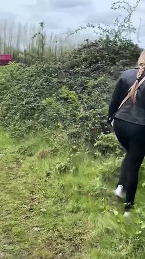 Can't Hold It, Pissing Outdoor Compilation