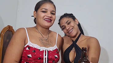 sexo lésbico no dia dos namorados Tigresa Vip e Miia Thalia