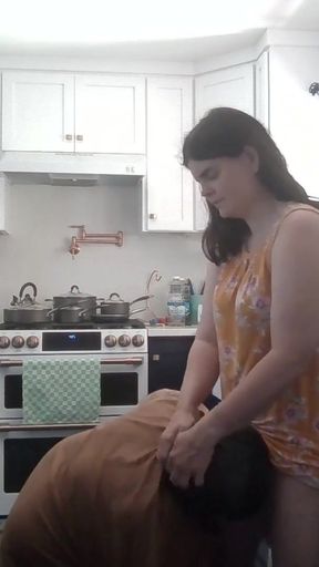 Memorable moment from &quot;surprise steamy kitchen fuck by Philp Sevenheart for horny little pregnant Amelia Everheart:&quot;