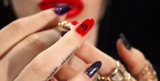 Golden Jewelry and Red Lipstick Fetish!