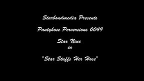 Star Nine Stuffs Her Hose Mobile