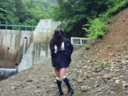可愛い女装高校生は人気のない山奥のダムで露出して淫らに悶え射精する。