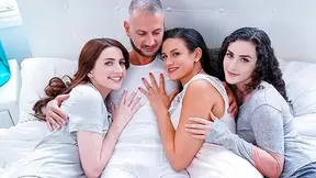 Holy fuck these two are absolutely loving every second of sharing that dick together