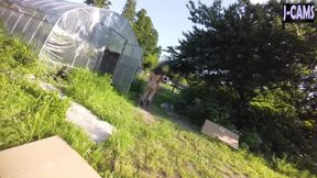 Outdoor Tease. Mischievous Girl and Controlled Release Part2