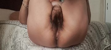 Mommy&#039;s compressed pussy