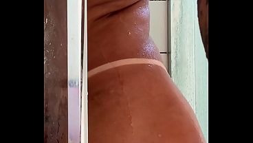 Vem tomar um delicioso banho comigo !!!