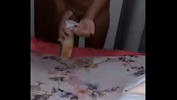 Esposa chega com a buceta melada de outro e eu gozo feito um trouxa
