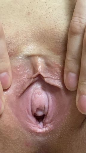 Open pussy and clit on the office chair. Spread Pussy Gaping