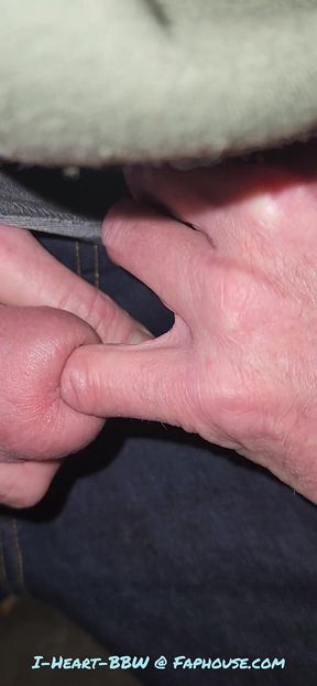 Gaping Urethra - Marker and Pinky Insertion