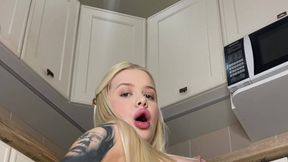 Video submited by @VikkiAstor @Anal Plug and #Big Boobs #Blonde #Naked #Big Ass #Solo gratis tube nsfw | Tik.Porn
