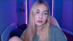 Kitty Myau Private Show