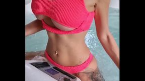 Je te branle la queue et te fais gicler bien fort en JOI