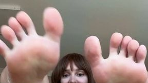 Video posted by @VanessaSol @Feet Porn and #Solo #Shaved Pussy #Naked #Brunette free porn sex | Tik.Porn