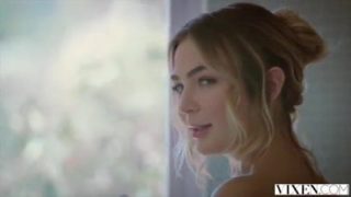 Blondina med små bröst, amerikanska Blair Williams och Kendra Sunderland, blir jävla jävla