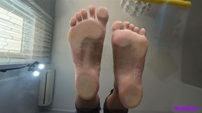 Pretty Soles on Glass - HD MP4