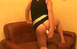 Luana travex dildoing