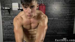 Kent Mills - Muscle Flex - Casting 16