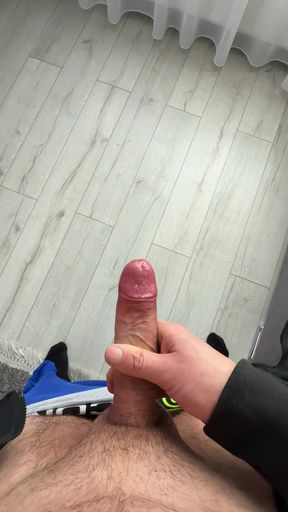 BIG COCK HANDJOB