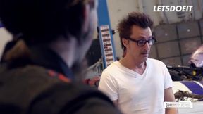 Big Tits Brunette Wild Vicky Fucks Big Dick Boss In Office - LETSDOEIT