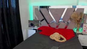 Amara Jons Members-Only Show - Part 2