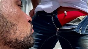 Room Ser[r]vices avec Nicholas Bardem &amp_ Oskar Ivan