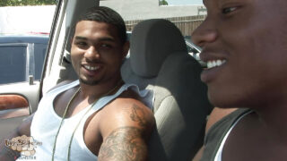 Gejowskie dziwki, wielki czarny kutas ruchany w dupę w hardcore'owym gangbangu analnym