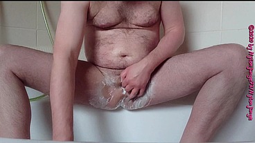 Heißes Rasieren in der Badewanne 1