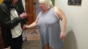 Courier Fucked Stepmom in Mouth and Pussy Doggy Style