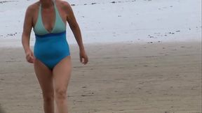 I get excited on the beach and I take my husband'_s best friend to fuck me, his cock is delicious