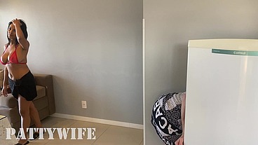 Levei uma amiga para o AP enquanto o marido estava trabalhando