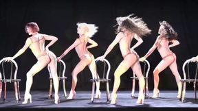 ”Lovely arses on display”