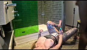 Filthy Maid Gives Deep Rimming to BBC