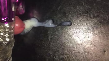No hands cumshot
