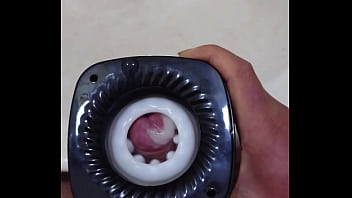 おもちゃで射精2