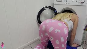 Silly Stepsister Stucks In The Washing Machine - Stepbrother Fucks Her Hard