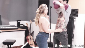 Inked Small Hands licks cunt & missionary screwed mesmerizing  beauty AJ Ap