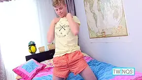 Sexy James Strokes That Big Hairy Cock Until Cumming On Himself! 10 Min