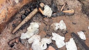 Pissing Pussy Hana Sexy in Cold Air Record Video Piss on the Fire Tank